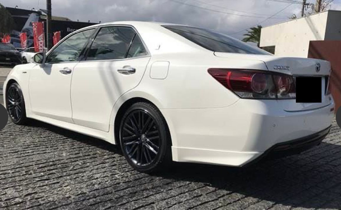 Toyota crown athlete SJ